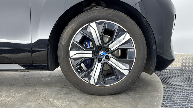 BMW iX 240kW xDrive40 M Sport 76.6kWh 5dr Auto Electric Estate